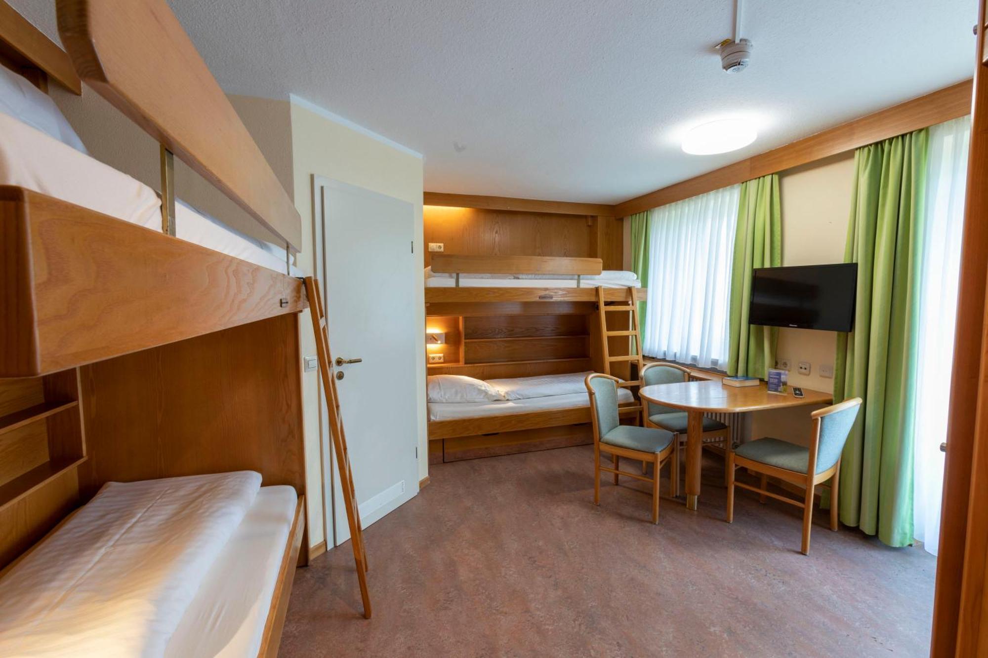 Haus Chiemgau - Kolping-Familienhotel Teisendorf Esterno foto